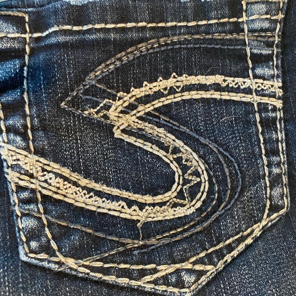 Silver jean shorts size w28, like new